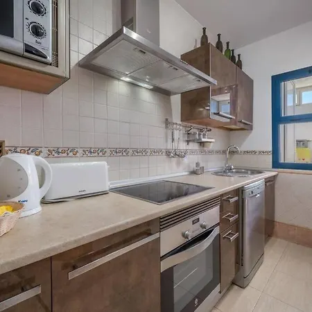 Keira Villa *